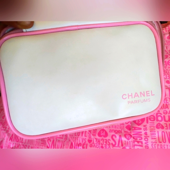 CHANEL Handbags - CHANEL Parfums vintage Cosmetics Bag